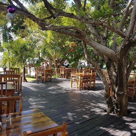 Marina Paraiso Isla Mujeres Hotel Buitenkant foto